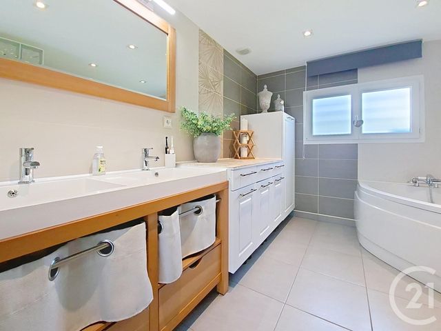 Maison &agrave; vendre - 7 pi&egrave;ces - 114,75 m2 - Valmont - 76 - HAUTE-NORMANDIE