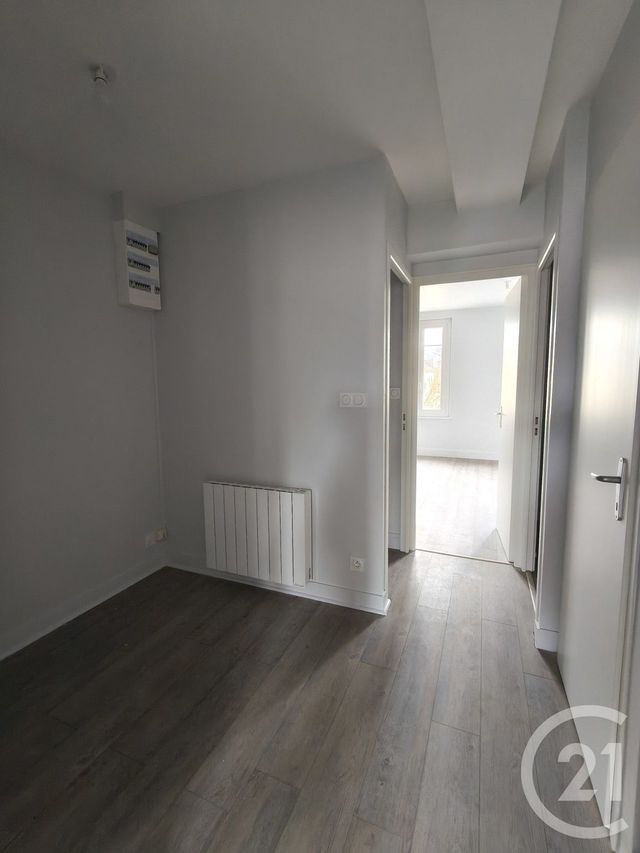 Appartement F3 &agrave; louer - 3 pi&egrave;ces - 73 m2 - Valmont - 76 - HAUTE-NORMANDIE