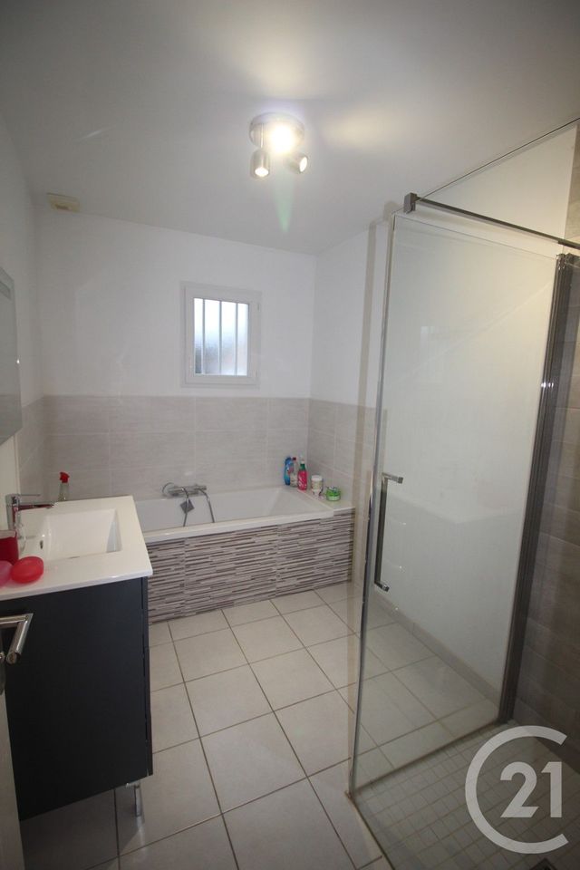 Maison &agrave; louer - 5 pi&egrave;ces - 153,89 m2 - Angerville La Martel - 76 - HAUTE-NORMANDIE