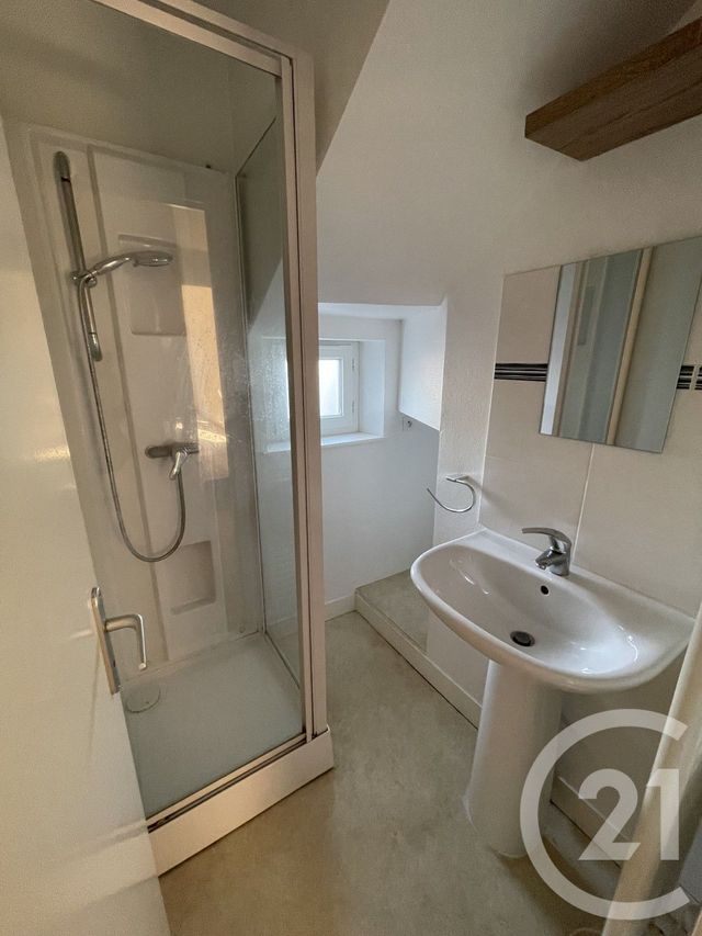 Maison &agrave; louer - 5 pi&egrave;ces - 83 m2 - Valmont - 76 - HAUTE-NORMANDIE