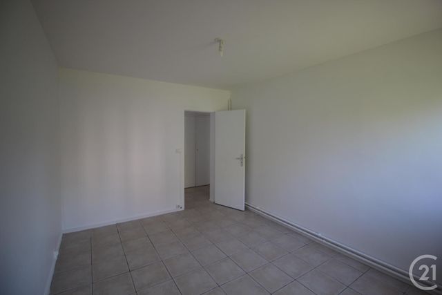 Appartement F4 &agrave; louer - 4 pi&egrave;ces - 80 m2 - Valmont - 76 - HAUTE-NORMANDIE