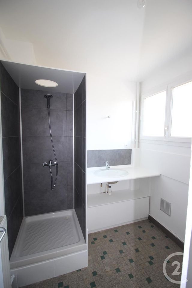 Appartement F4 &agrave; louer - 4 pi&egrave;ces - 80 m2 - Valmont - 76 - HAUTE-NORMANDIE
