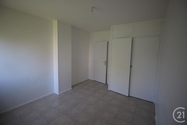 Appartement F4 &agrave; louer - 4 pi&egrave;ces - 80 m2 - Valmont - 76 - HAUTE-NORMANDIE