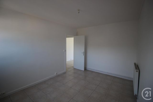 Appartement F4 &agrave; louer - 4 pi&egrave;ces - 80 m2 - Valmont - 76 - HAUTE-NORMANDIE