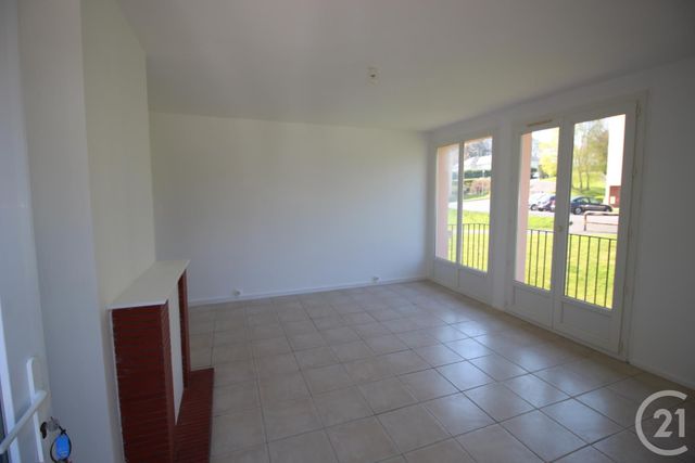 Appartement F4 &agrave; louer - 4 pi&egrave;ces - 80 m2 - Valmont - 76 - HAUTE-NORMANDIE