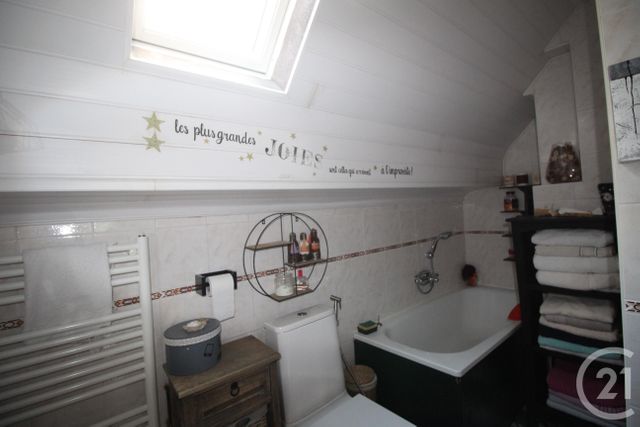 Afficher la photo en grand Maison à vendre - 7 pièces - 146,63 m2 - Veules Les Roses - 76 - HAUTE-NORMANDIE