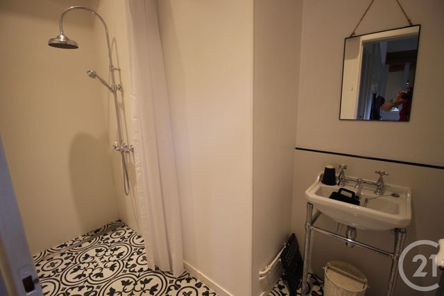 Maison à louer - 5 pièces - 152,76 m2 - Gueutteville Les Gres - 76 - HAUTE-NORMANDIE