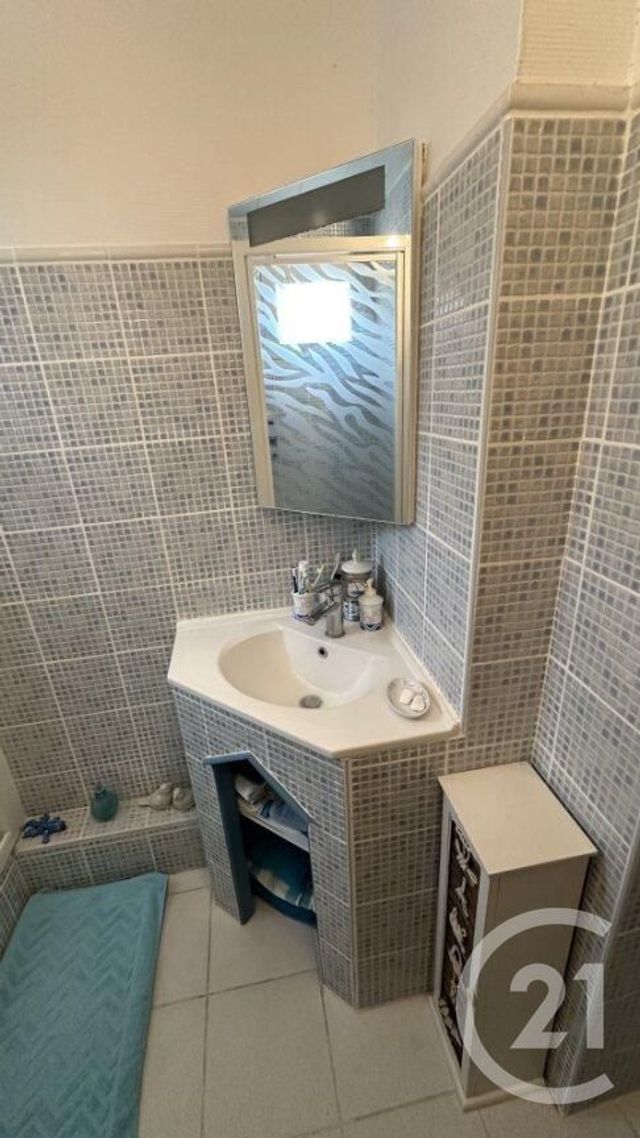 Appartement T3 à vendre - 3 pièces - 46,08 m2 - St Valery En Caux - 76 - HAUTE-NORMANDIE