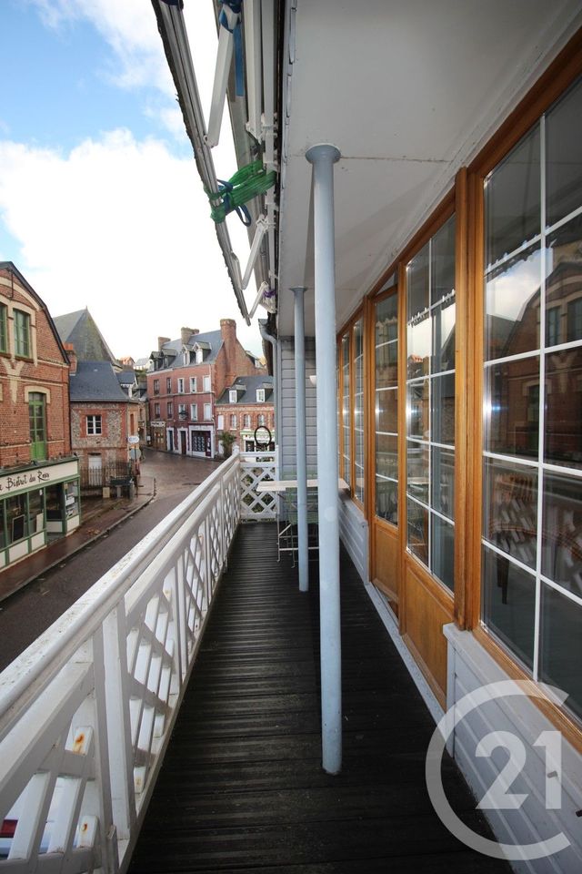 Appartement F3 à louer - 3 pièces - 78,78 m2 - Veules Les Roses - 76 - HAUTE-NORMANDIE