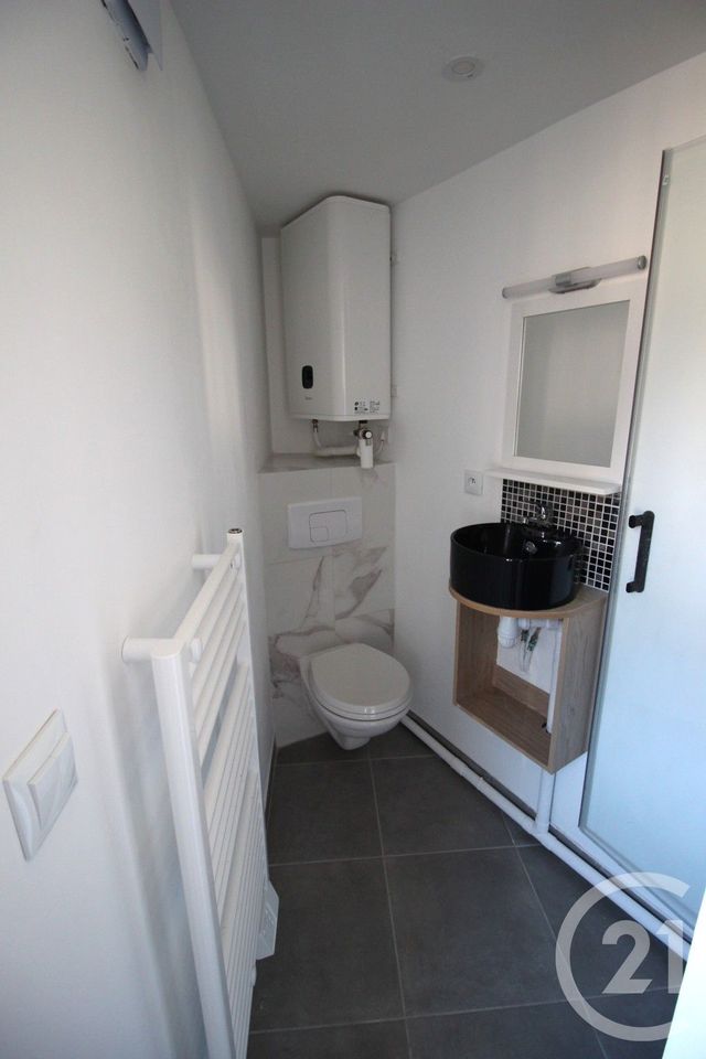 Appartement F1 &agrave; louer - 1 pi&egrave;ce - 15,57 m2 - St Valery En Caux - 76 - HAUTE-NORMANDIE