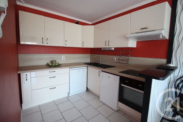 Appartement F2 &agrave; louer - 2 pi&egrave;ces - 50 m2 - St Valery En Caux - 76 - HAUTE-NORMANDIE