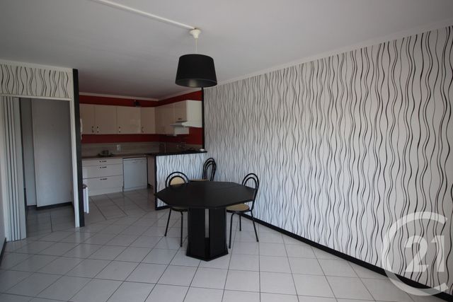 Appartement F2 &agrave; louer - 2 pi&egrave;ces - 50 m2 - St Valery En Caux - 76 - HAUTE-NORMANDIE
