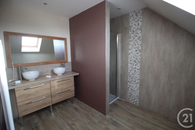 Maison &agrave; louer - 6 pi&egrave;ces - 204 m2 - St Laurent En Caux - 76 - HAUTE-NORMANDIE