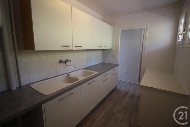 Appartement F3 &agrave; louer - 3 pi&egrave;ces - 43,33 m2 - St Valery En Caux - 76 - HAUTE-NORMANDIE