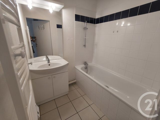 Appartement &agrave; louer - 2 pi&egrave;ces - 43,59 m2 - St Valery En Caux - 76 - HAUTE-NORMANDIE