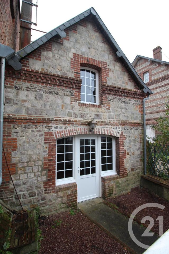Maison &agrave; louer - 3 pi&egrave;ces - 56,56 m2 - Veules Les Roses - 76 - HAUTE-NORMANDIE