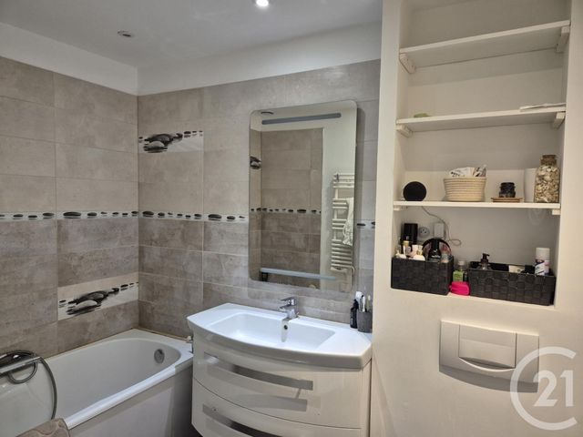 Maison à vendre - 7 pièces - 151 m2 - Cany Barville - 76 - HAUTE-NORMANDIE