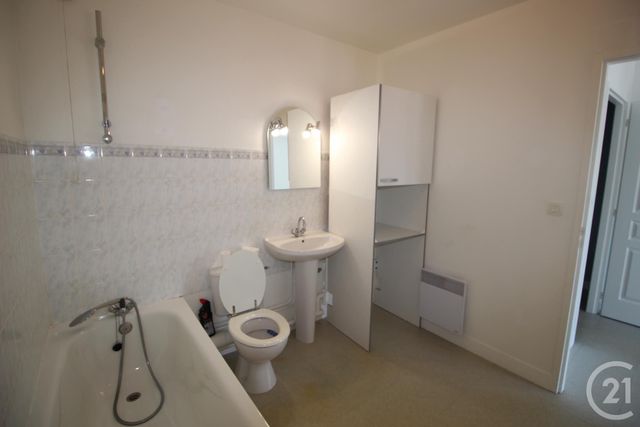 Appartement F2 à louer - 2 pièces - 42 m2 - Cany Barville - 76 - HAUTE-NORMANDIE