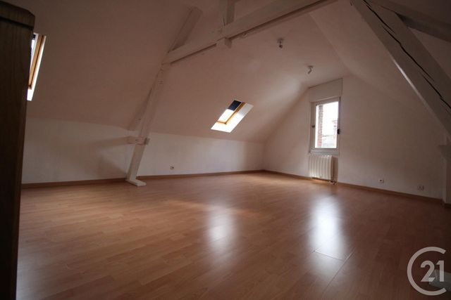 Maison à louer - 4 pièces - 79,77 m2 - Cany Barville - 76 - HAUTE-NORMANDIE