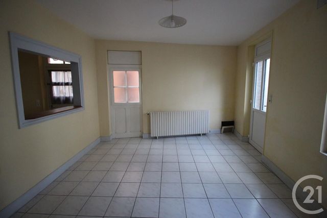 Maison à louer - 4 pièces - 79,77 m2 - Cany Barville - 76 - HAUTE-NORMANDIE