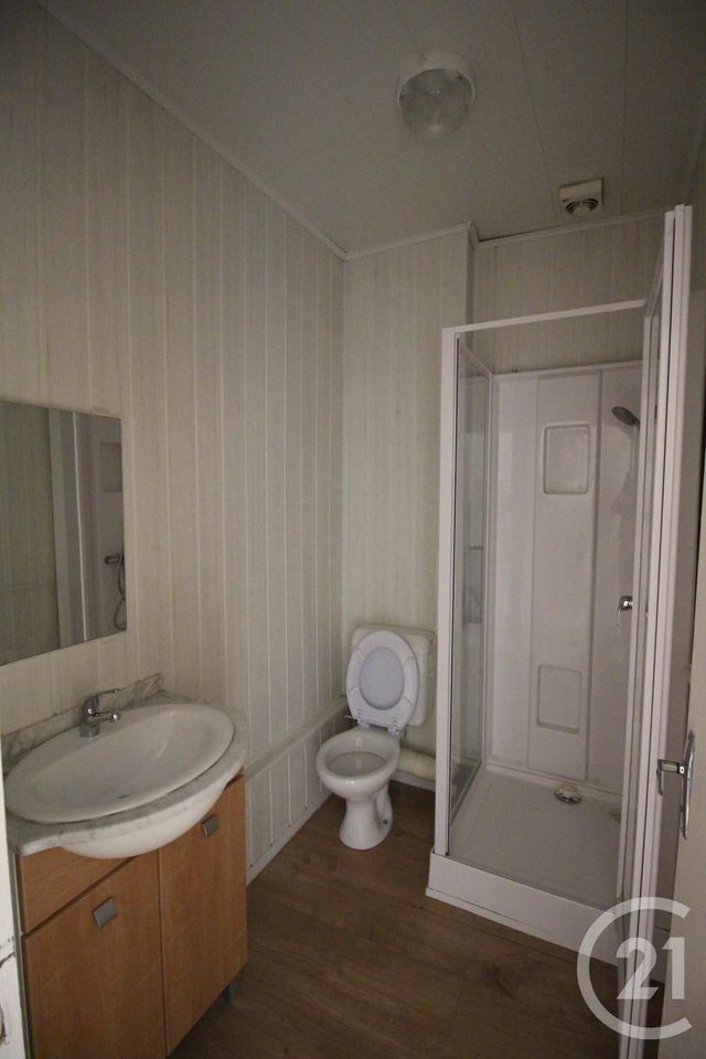 Maison à louer - 4 pièces - 79,77 m2 - Cany Barville - 76 - HAUTE-NORMANDIE