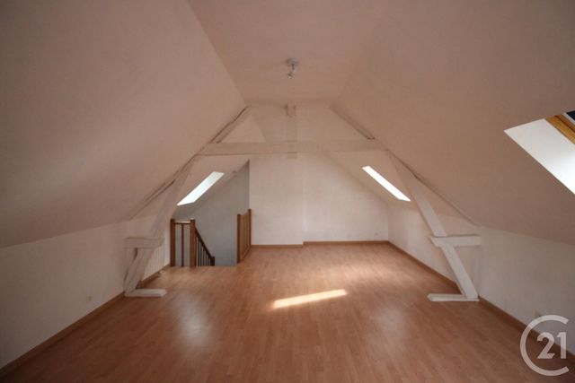 Maison à louer - 4 pièces - 79,77 m2 - Cany Barville - 76 - HAUTE-NORMANDIE