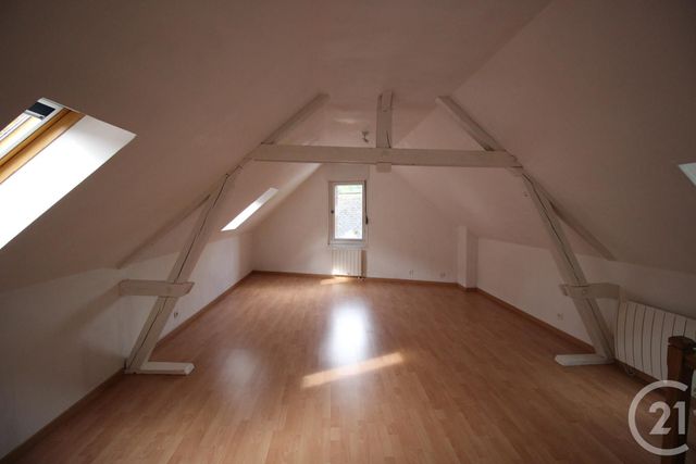 Maison à louer - 4 pièces - 79,77 m2 - Cany Barville - 76 - HAUTE-NORMANDIE