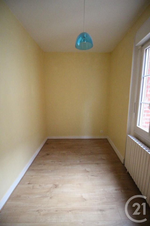 Maison à louer - 4 pièces - 79,77 m2 - Cany Barville - 76 - HAUTE-NORMANDIE