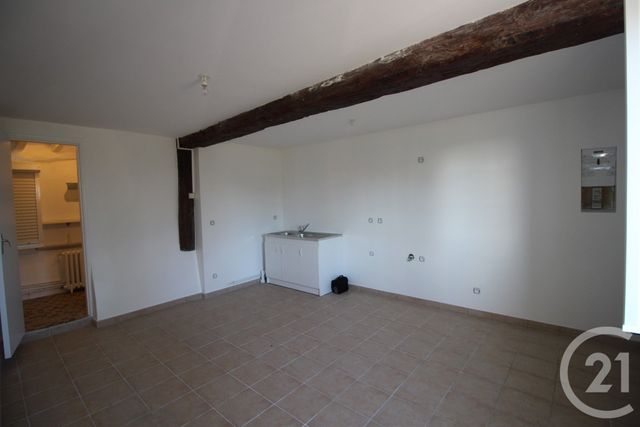 Maison &agrave; louer - 3 pi&egrave;ces - 79,85 m2 - Sasseville - 76 - HAUTE-NORMANDIE