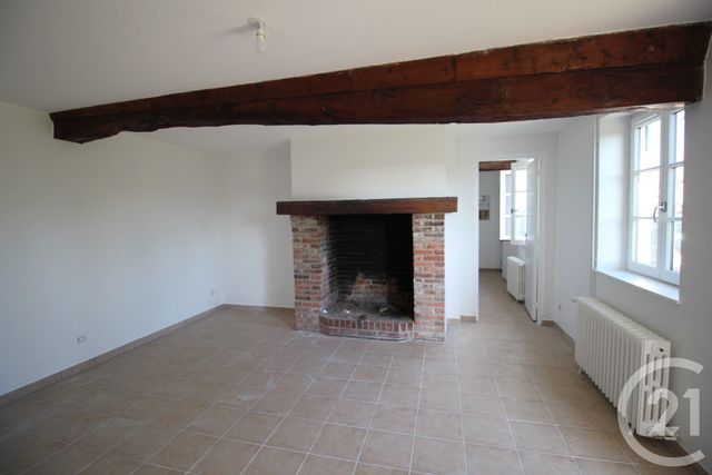 Maison &agrave; louer - 3 pi&egrave;ces - 79,85 m2 - Sasseville - 76 - HAUTE-NORMANDIE