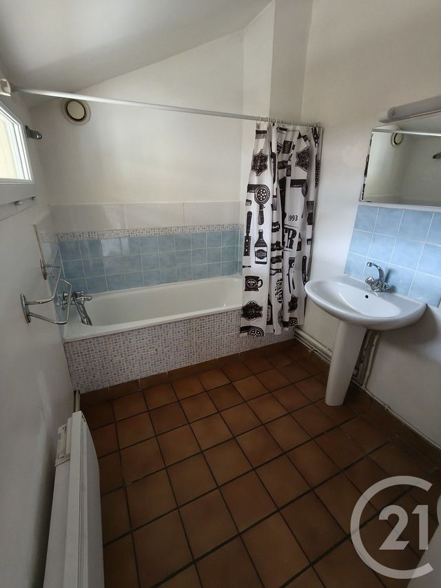 Maison &agrave; louer - 3 pi&egrave;ces - 62,88 m2 - Ourville En Caux - 76 - HAUTE-NORMANDIE