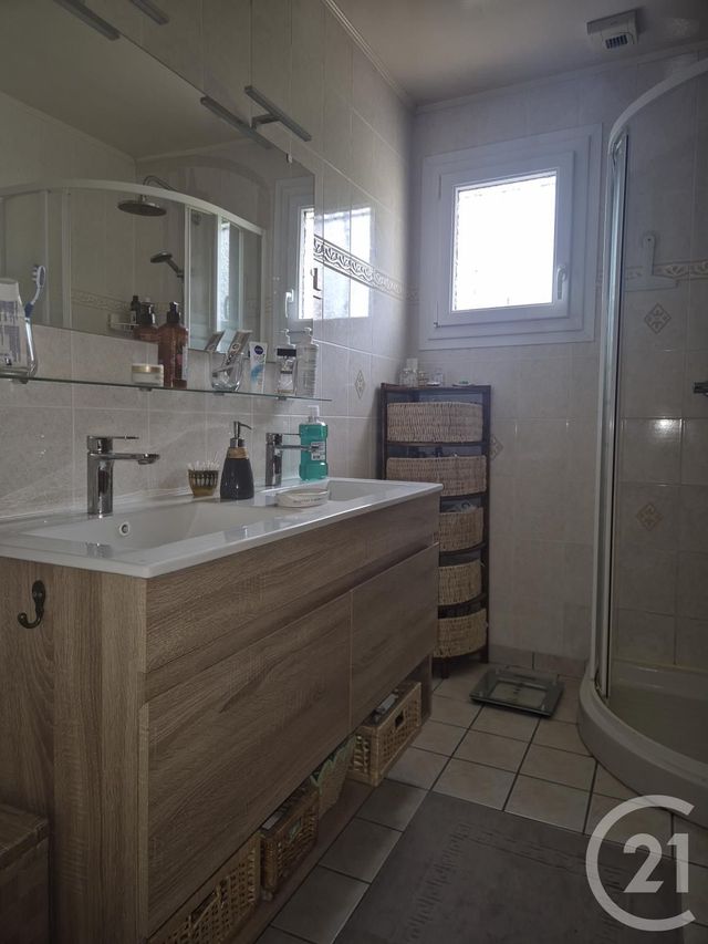 Maison &agrave; vendre - 6 pi&egrave;ces - 110 m2 - Crasville La Mallet - 76 - HAUTE-NORMANDIE