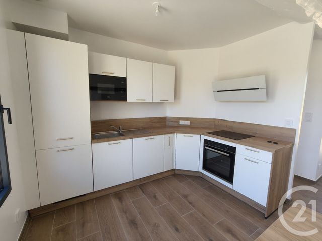 Appartement F3 &agrave; louer - 3 pi&egrave;ces - 72,11 m2 - Bourville - 76 - HAUTE-NORMANDIE