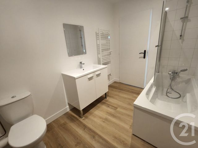 Appartement F3 &agrave; louer - 3 pi&egrave;ces - 72,11 m2 - Bourville - 76 - HAUTE-NORMANDIE