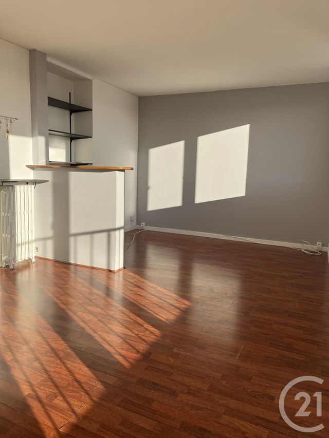 Afficher la photo en grand Appartement F3 à louer - 3 pièces - 62,35 m2 - Le Havre - 76 - HAUTE-NORMANDIE