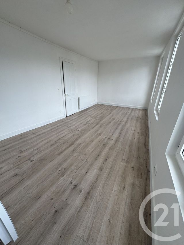 Afficher la photo en grand Appartement F2 à louer - 2 pièces - 46,99 m2 - Le Havre - 76 - HAUTE-NORMANDIE