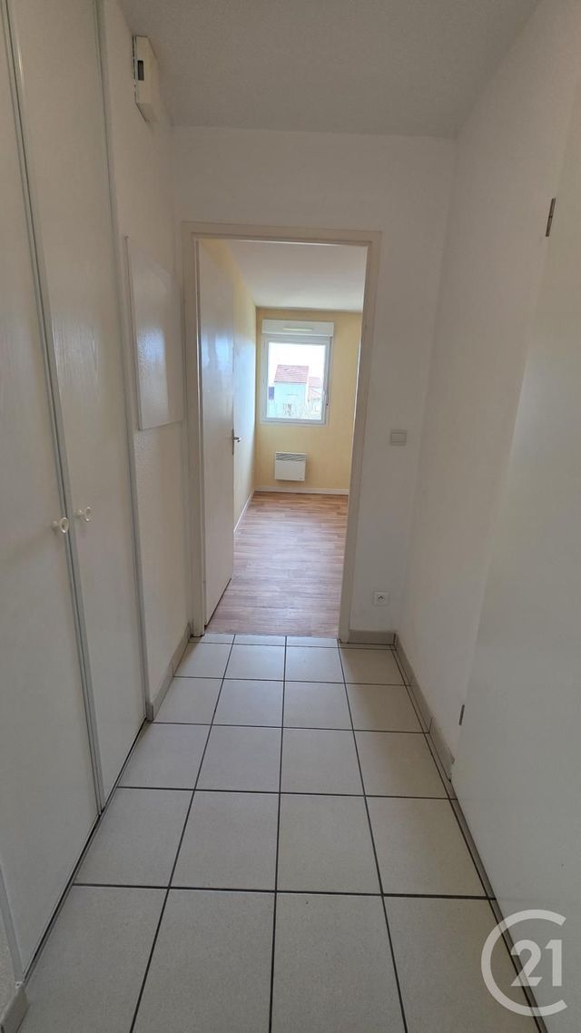 Appartement &agrave; louer - 2 pi&egrave;ces - 46,50 m2 - Fecamp - 76 - HAUTE-NORMANDIE