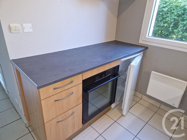 Appartement &agrave; louer - 2 pi&egrave;ces - 48,42 m2 - Fecamp - 76 - HAUTE-NORMANDIE