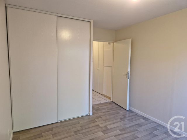 Appartement &agrave; louer - 2 pi&egrave;ces - 48,42 m2 - Fecamp - 76 - HAUTE-NORMANDIE