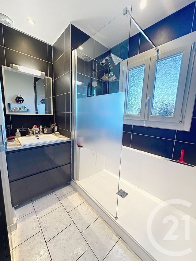 Afficher la photo en grand Maison à vendre - 6 pièces - 99,92 m2 - Froberville - 76 - HAUTE-NORMANDIE