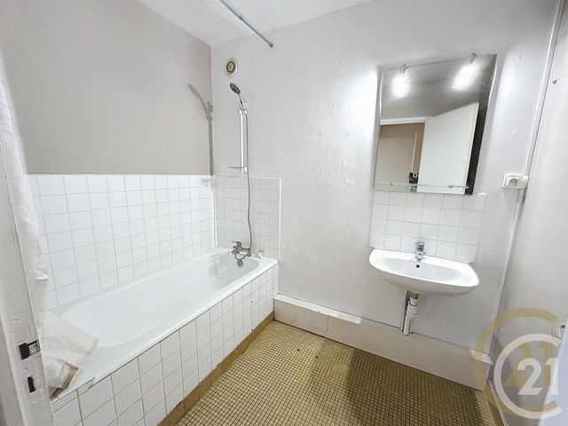 Appartement F4 à vendre - 5 pièces - 89,99 m2 - Fecamp - 76 - HAUTE-NORMANDIE