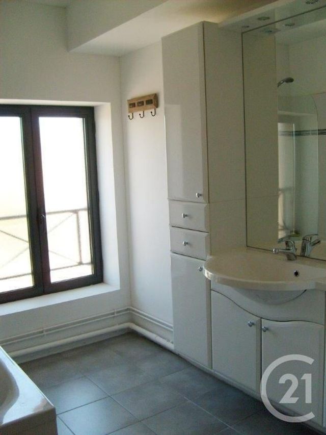 Afficher la photo en grand Immeuble à vendre - 683 m2 - Fecamp - 76 - HAUTE-NORMANDIE