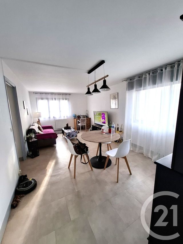 Appartement F2 à vendre - 2 pièces - 64,57 m2 - Fecamp - 76 - HAUTE-NORMANDIE