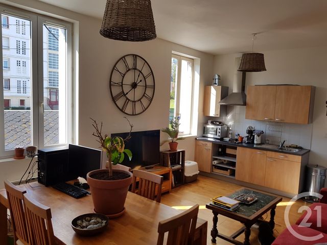 Appartement à louer - 2 pièces - 40 m2 - Fecamp - 76 - HAUTE-NORMANDIE