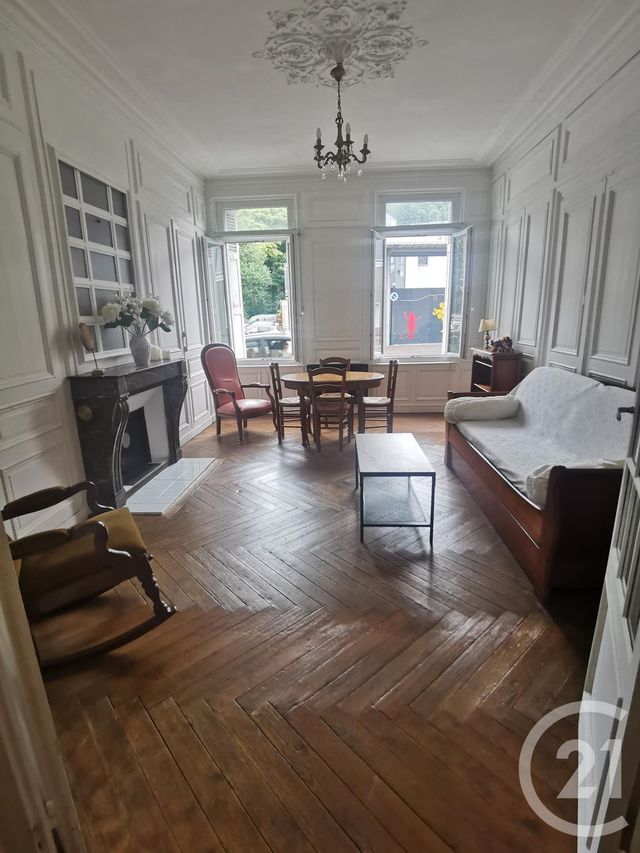 Appartement à louer - 2 pièces - 54,66 m2 - Fecamp - 76 - HAUTE-NORMANDIE