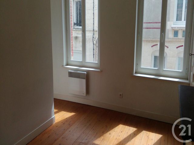 Maison &agrave; louer - 3 pi&egrave;ces - 81,24 m2 - Fecamp - 76 - HAUTE-NORMANDIE