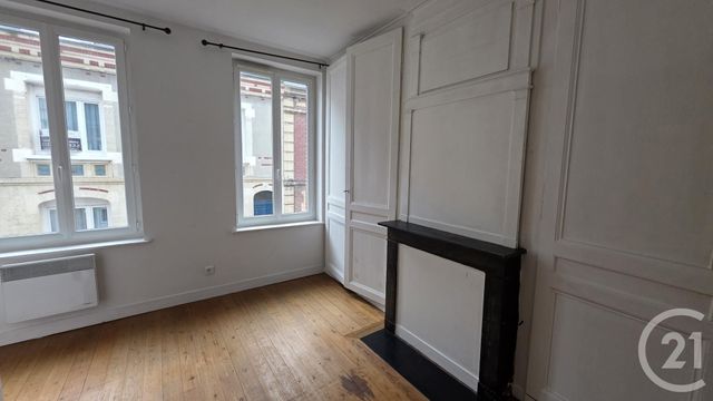 Maison &agrave; louer - 3 pi&egrave;ces - 81,24 m2 - Fecamp - 76 - HAUTE-NORMANDIE