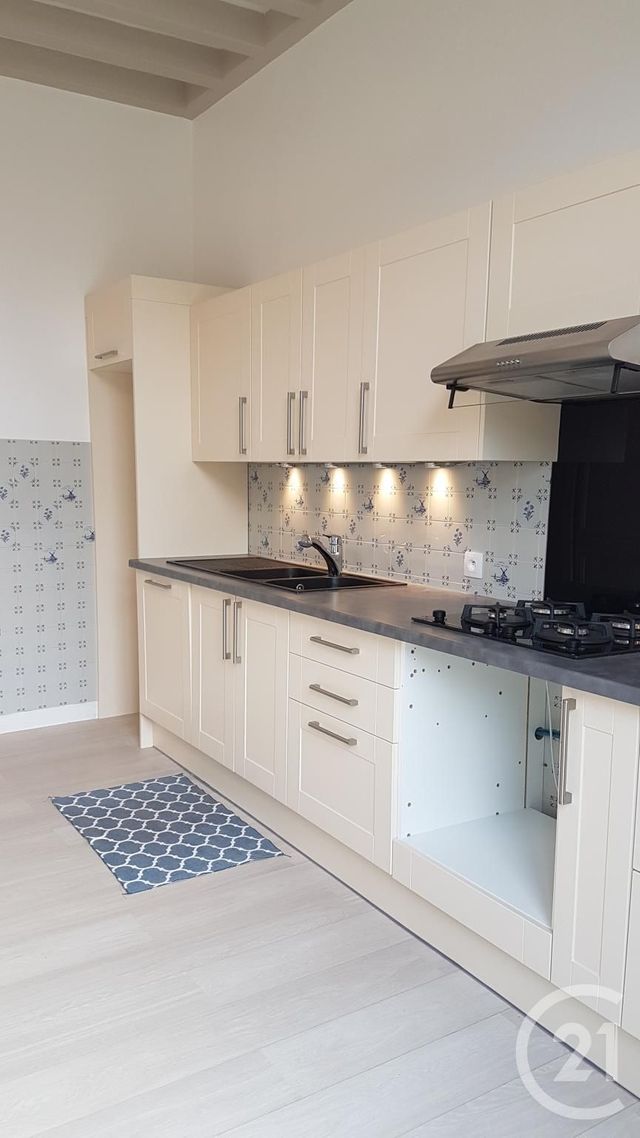 Appartement F7 à louer - 7 pièces - 146,98 m2 - Fecamp - 76 - HAUTE-NORMANDIE