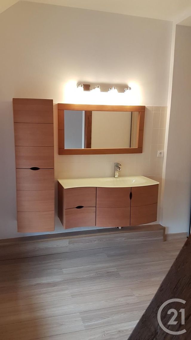 Appartement F7 à louer - 7 pièces - 146,98 m2 - Fecamp - 76 - HAUTE-NORMANDIE