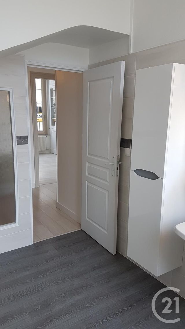 Appartement F7 à louer - 7 pièces - 146,98 m2 - Fecamp - 76 - HAUTE-NORMANDIE